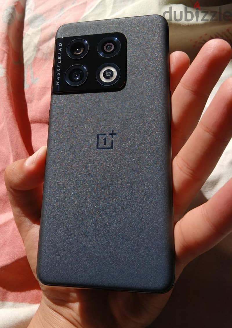 One Plus 10 Pro 1