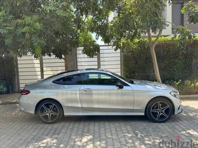 Mercedes-Benz C180 2018 Coupe AMG Night Package