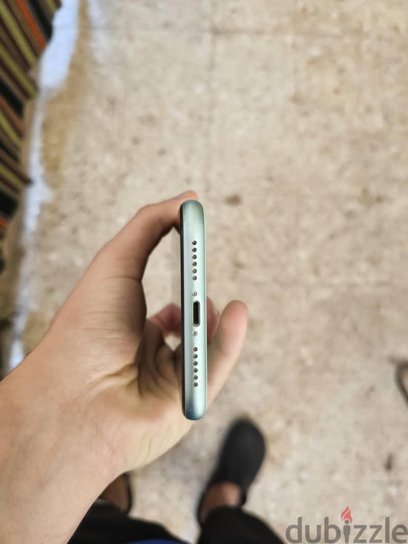 Apple - iPhone 11 6