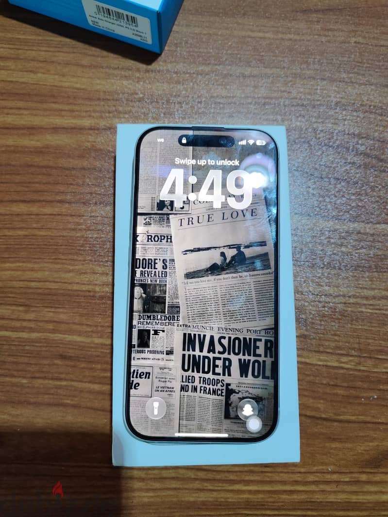 Apple - iPhone 17 4