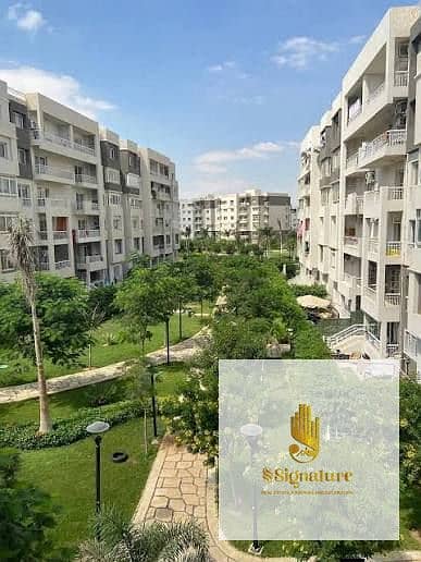 Apartment for rent in Madinaty (B12, Talaat Moustafa Group): Ultra-super-lux finish, fully furnished to hotel standards, with an open view.