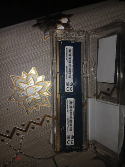 رامات Ramaxel سعة ٨ جيجا (قطعتين 2x4) DDR4 تردد ٢٦٦٦ بحاله ممتازه