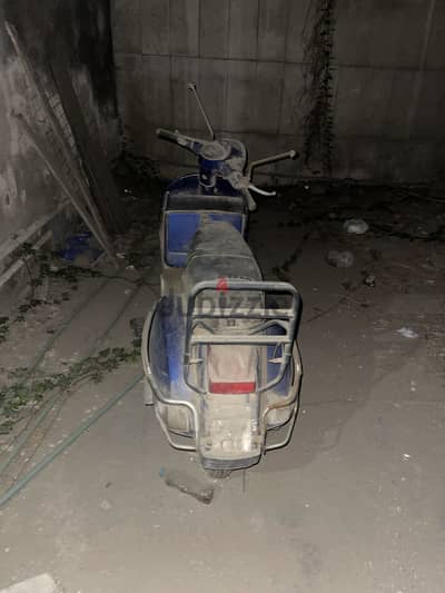 فيسبا ايطالى بستم مكنة ٢٠٠