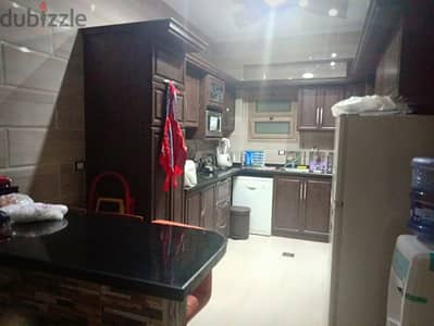 مطبخ خشومنيوم بقطعة رخامة جلاكسي اسود بدون احهزة