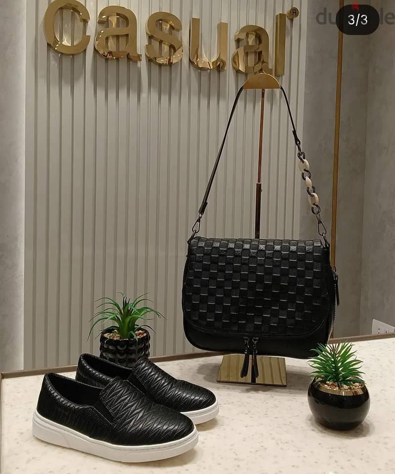 casual black shoes 1