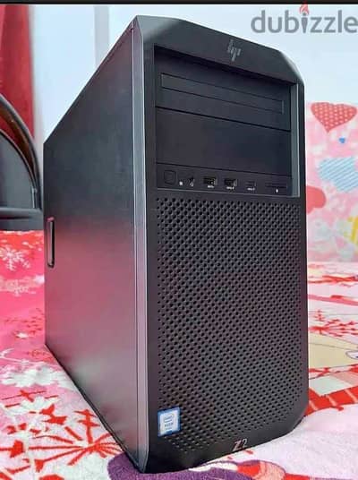 كيسة HP Z2 G4 جيل ثامن برامات 16 وهارد 256 وكارت شاشة خارجي