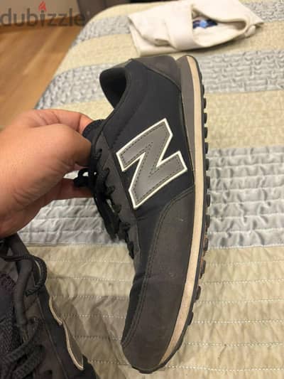 شوز new balance اصلى مقاس ٤٢ أو ٤٢. ٠٥