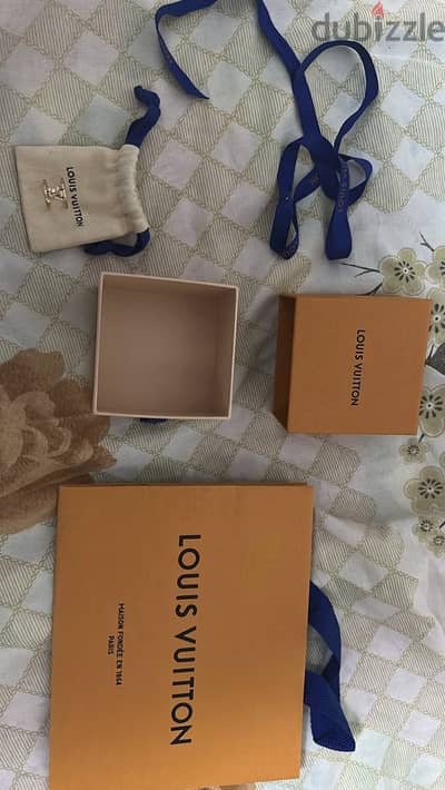 Louis Vuitton ring