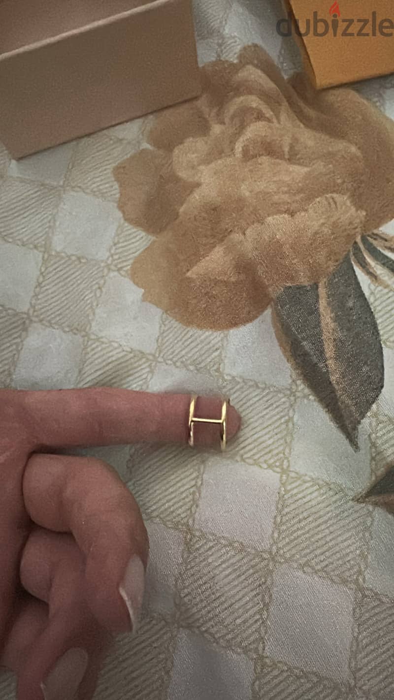 Louis Vuitton ring 2
