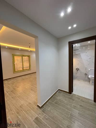 Apartment for sale in Al-Khomail Compound in Sheikh Zayed