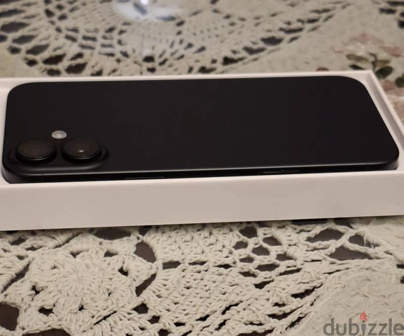 Apple - iPhone 16 Plus 8
