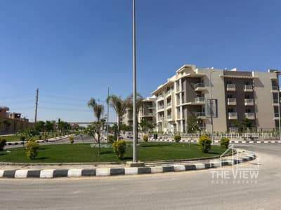 شقة  ارضي  بجاردن بمساحة مميزة جدا   للبيع كمبوند  الخمايل Khamayel Compound  المرحلة  الرابعة نص تشطيب استلام فورى