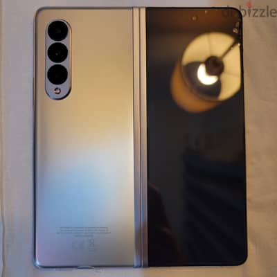 Samsung Galaxy Z Fold3 5G (زي الجديد)