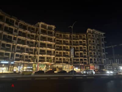 A SPACIOUS 220 SQM RESIDENCE — FOUR BEDROOMS AND ROOM TO ENTERTAIN
