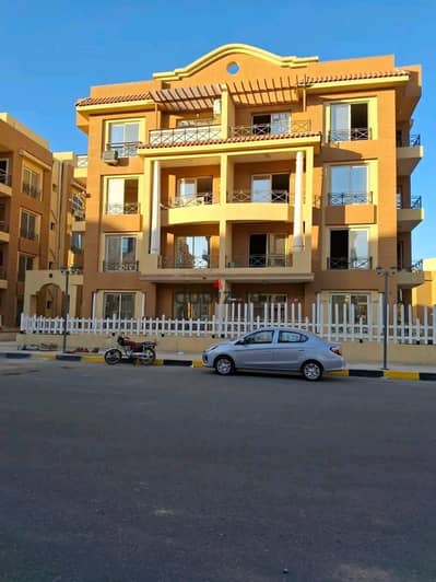 شقه للبيع فى كمبوند الخمايل بالشيخ زايد