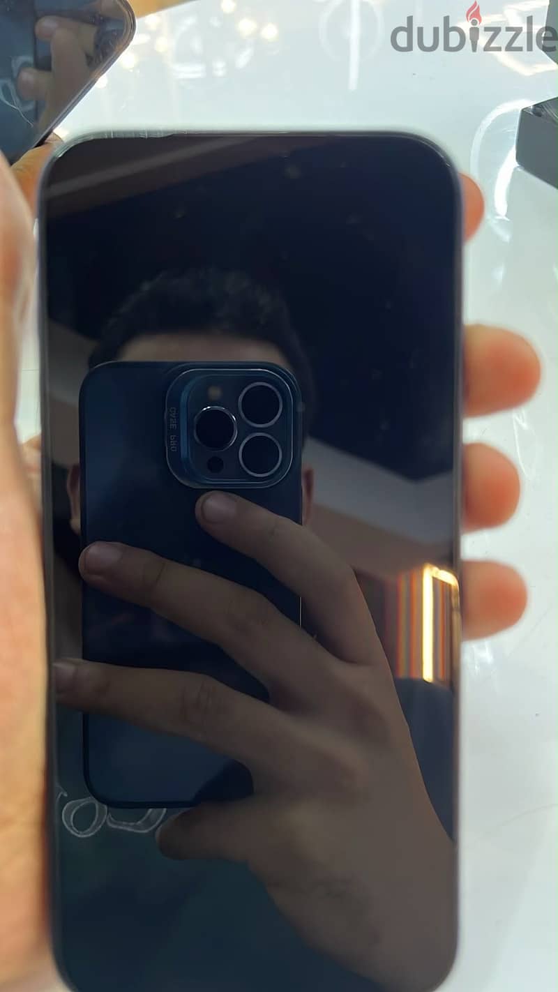 Apple - iPhone 17 Pro Max 4