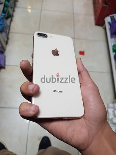 آبل - آيفون 8 بلس
