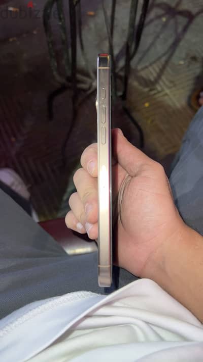 Apple - iPhone 16 Pro Max