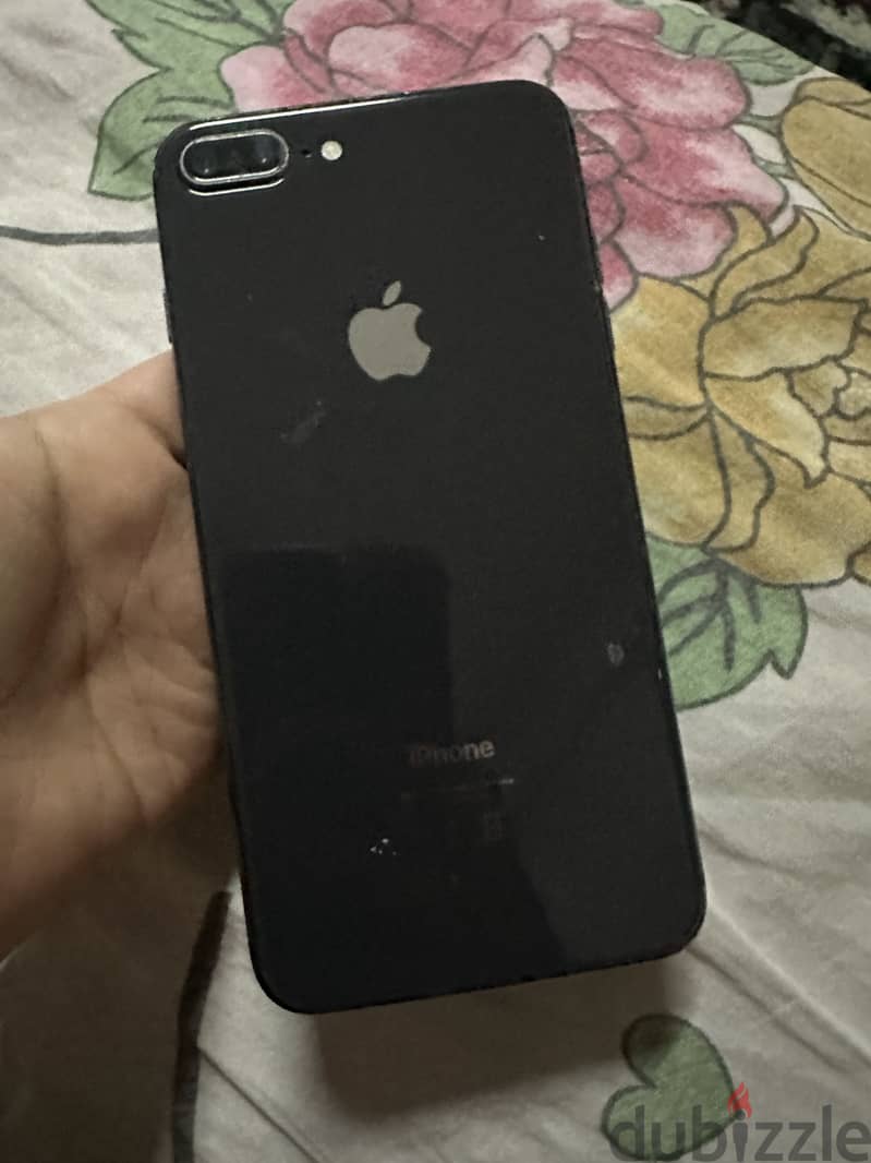 Apple - iPhone 8 Plus 1