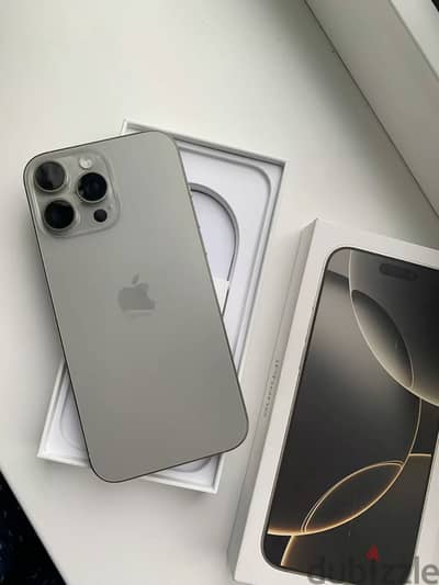 Apple - iPhone 16 Pro Max