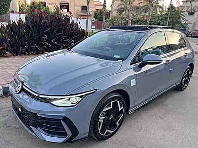 فولكسفاغن جولف 2026 R Line  أعلى فئة زيرو عداد لم ترخص