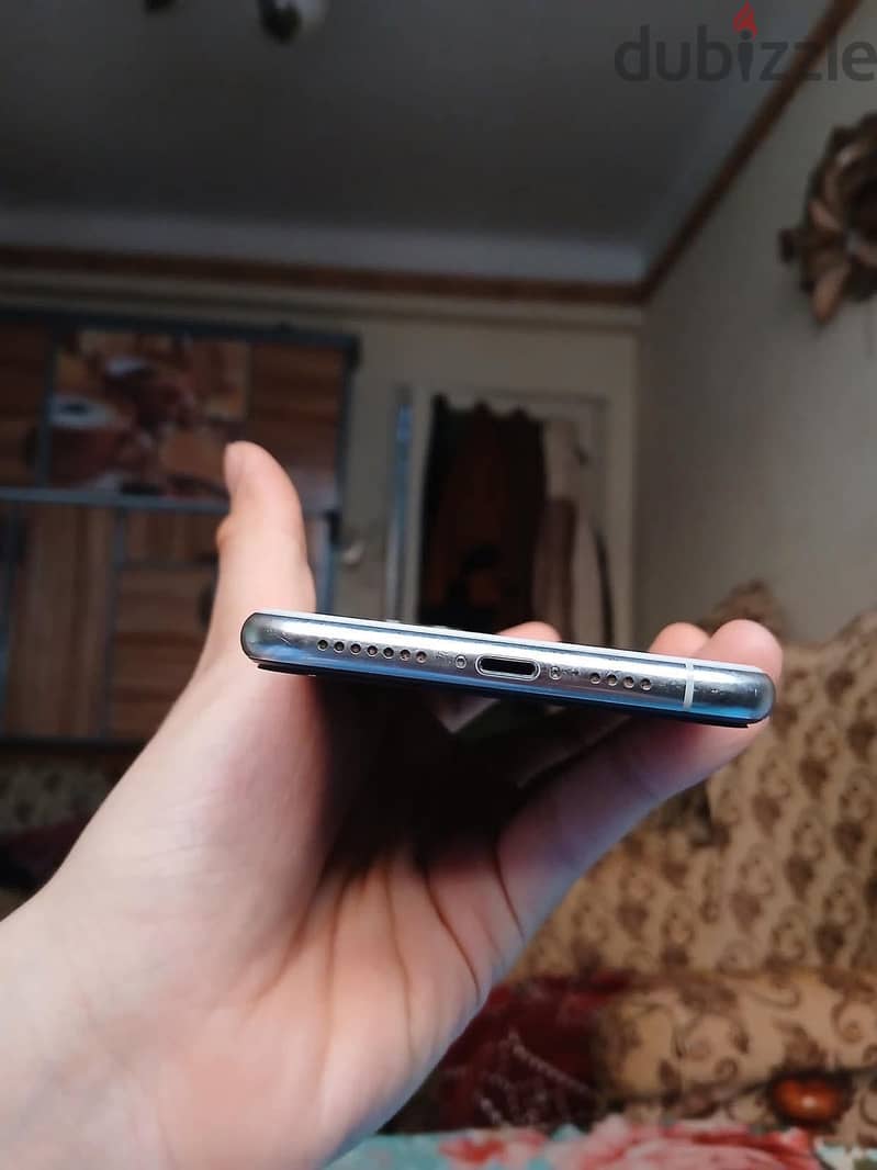 Apple - iPhone 11 Pro Max 1