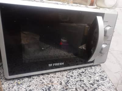 ميكرويف 20 لتر 700 وات