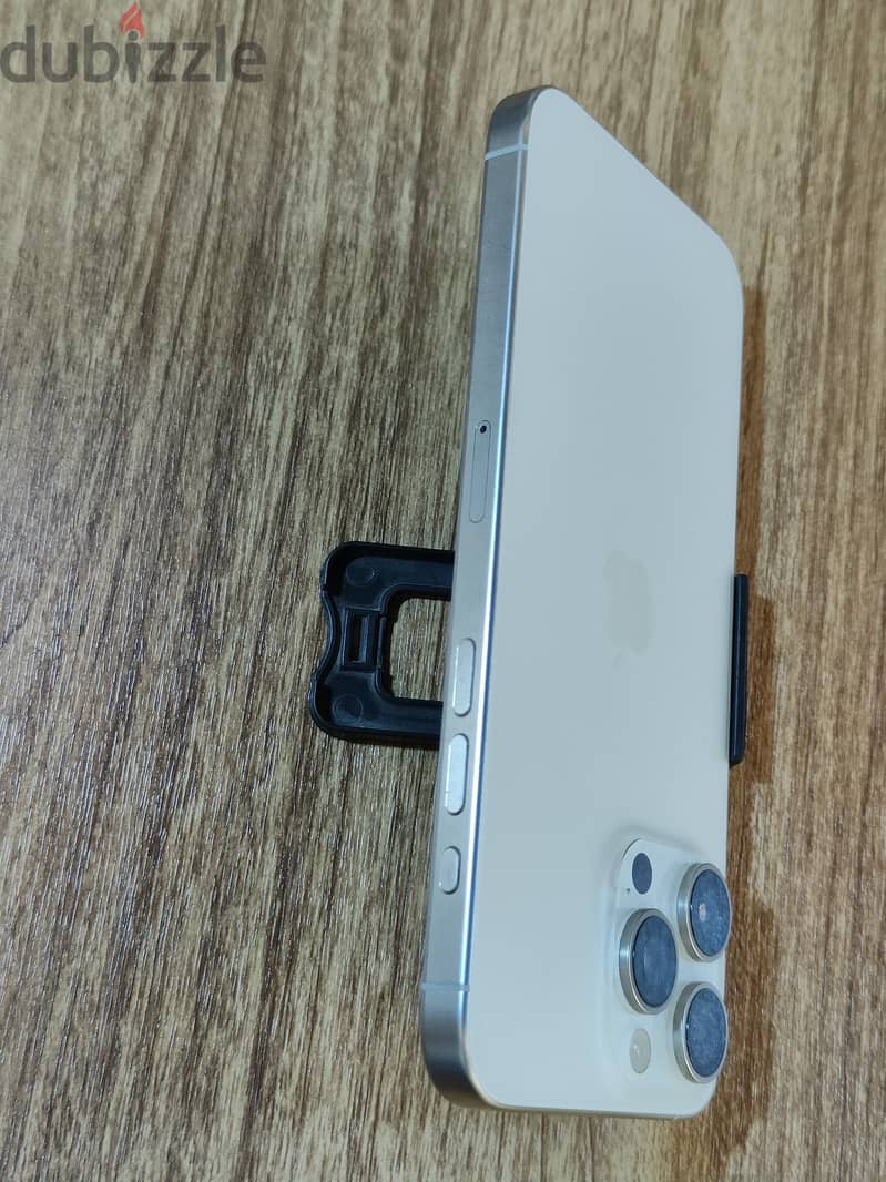 iPhone 15 Pro Max 1