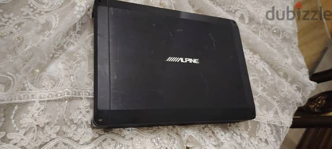 Alpine amplifier