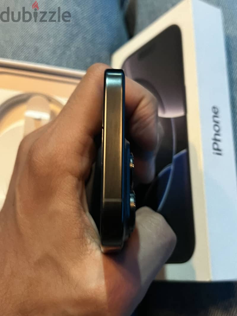 Apple - iPhone 16 Pro 4