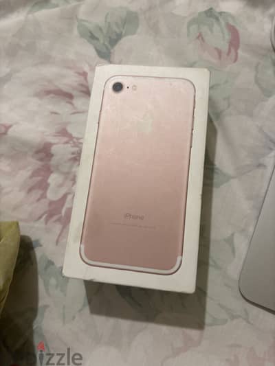 Apple - iPhone 7