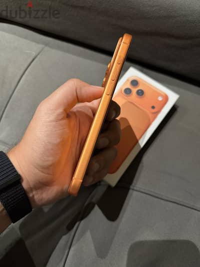 آبل - آيفون 17 برو ماكس