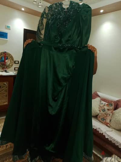 فستان سوارية