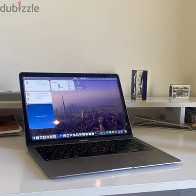 MacBook M1