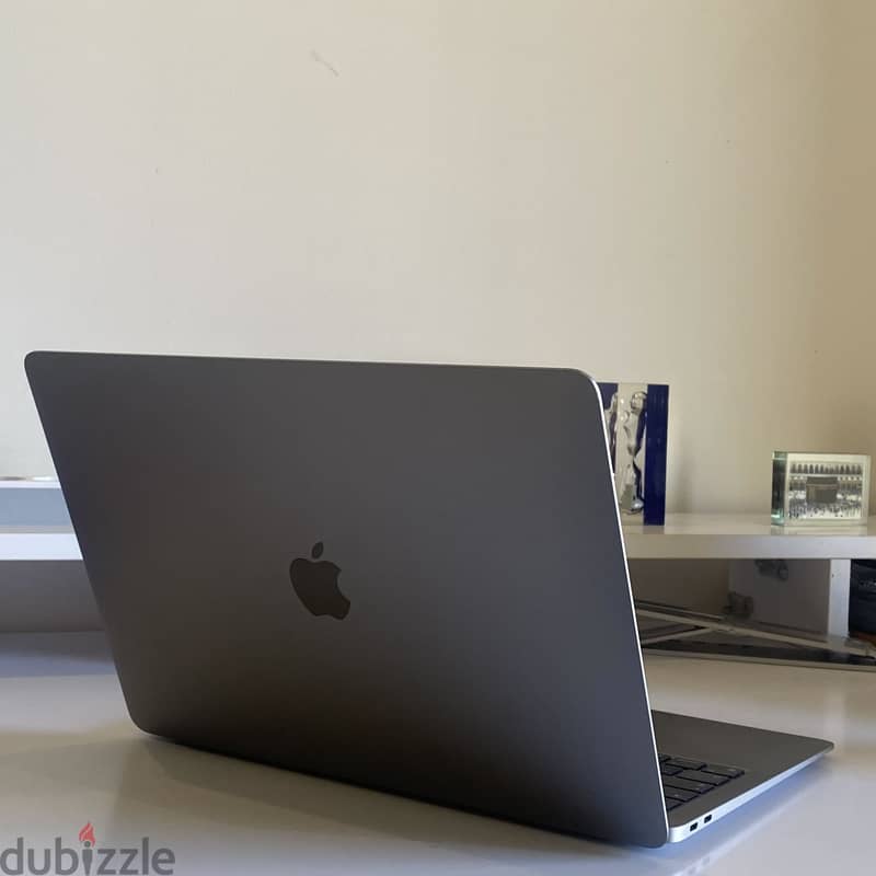 MacBook M1 1
