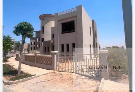 بسعر مميز استلام فوري فيلا مستقله 670م للبيع في جولف اكستينشن كموند بالم هيلز 6اكتوبر الجيزه   Palm Hills Golf Extension Compound