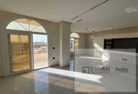 شقة مفروشة بحديقة خاصة 400 متر للبيع في كمبوند زايد 2000 الشيخ زايد   Zayed 2000 Compound Sheikh Zayed
