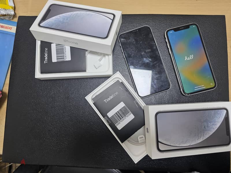 Apple - iPhone XR 4