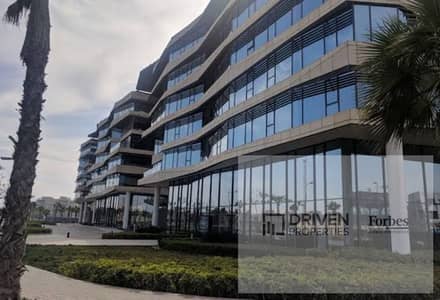 مكتب مفروش بالكامل للإيجار في ذا بوليجون سوديك ويست بيفرلي هيلز الشيخ زايد  The Polygon SODIC West Beverly Hills Sheikh Zayed