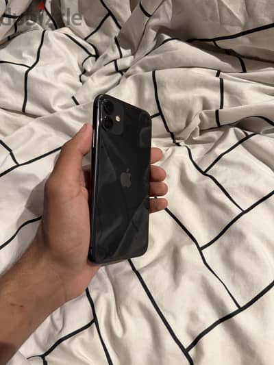Apple - iPhone 11 – [128GB] – [Black] – No Scratches