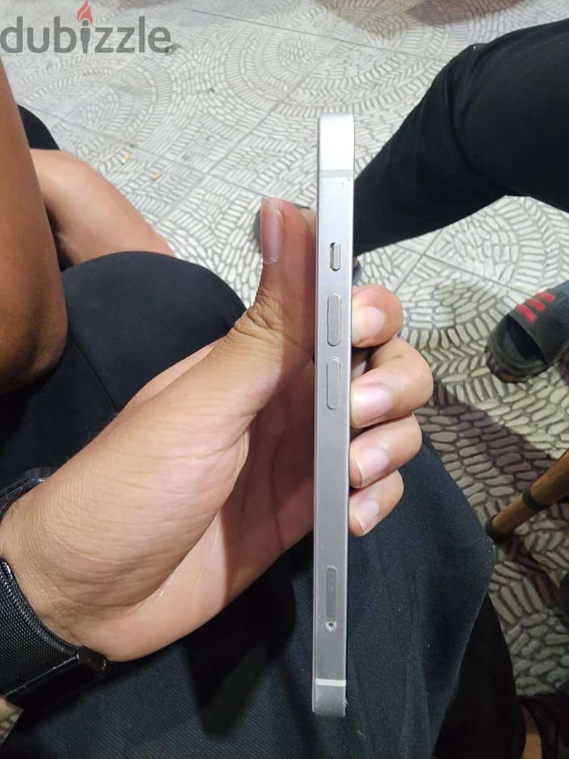 Apple - iPhone 13 4