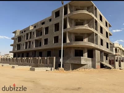 فندق للبيع -  فيلا للبيع في القرنفل فيلا 1292 متر الارض ارضي و 3 متكرر علي شارع التسعين الشمالي مباشرة