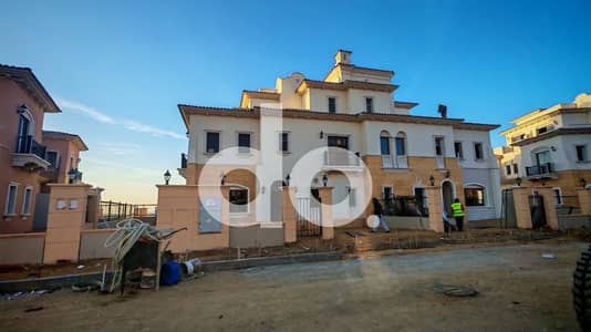 كواترو فيلا 256م مباني على أرض 240م استلام فوري في كمبوند سيتي جيت التجمع الخامس (C
