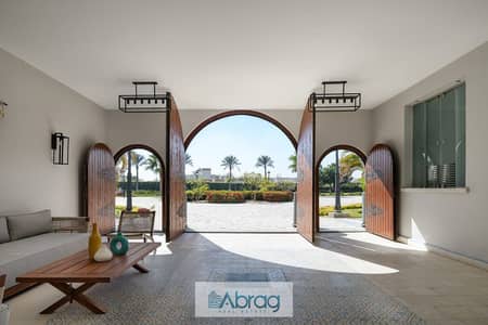 شقة فندقية بالفرش BY Campbell Gray London مشروع The VIE دريم لاند اكتوبر تقسيط 10 سنوات