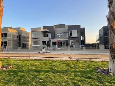 Quick sale: 2-bedroom apartment in a prime location at the lowest price in Kayan C