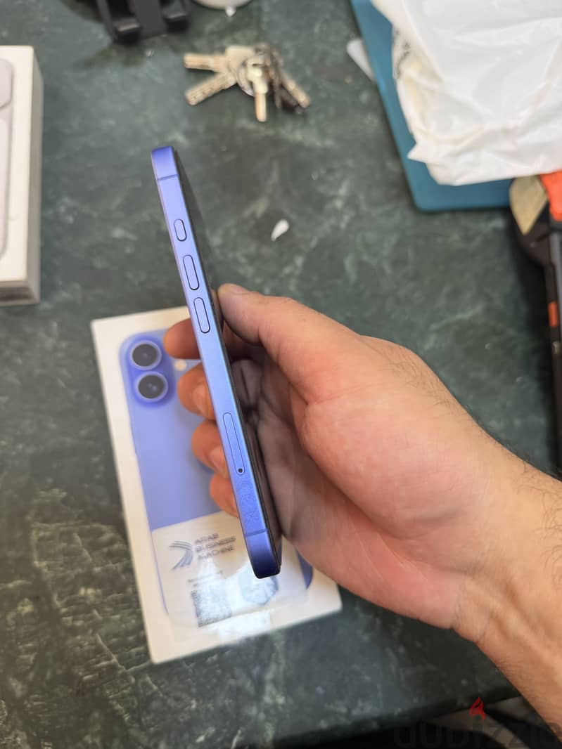 Apple - iPhone 16 1