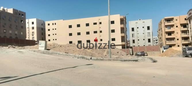 ارض للبيع في اللوتس عمارات رخصه ارضي و3 متكرر مساحة الارض 866 متر