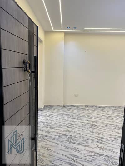 Apartment for sale in 6 October, neighborhood 3, area 4, very lively location behind Daki Al-Samak and the Institute of Engineering