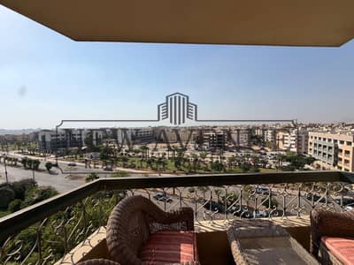 شقة 216م للبيع في شيراتون مصر الجديدة | تشطيب كامل، فيو مفتوح على مربع الوزراء، 3 غرف، بالمطبخ والتكييفات