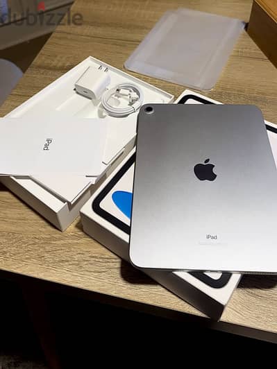 iPad 10th Gen 64GB WiFi بحالة الزيرو